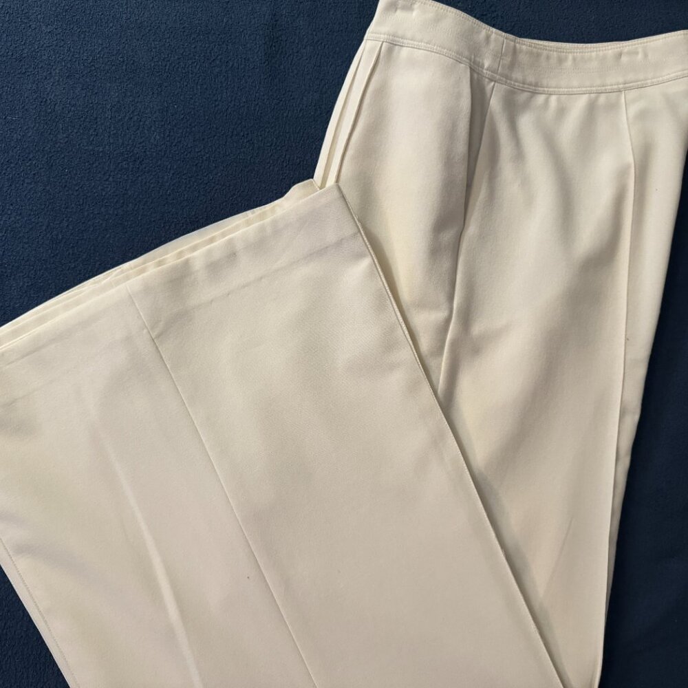 Body by Victoria Vintage Off-white Wide Leg Pant, Fully lined, Size 8